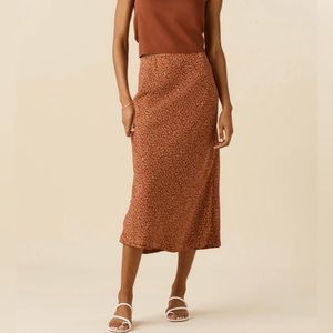 VETTA Capsule Reversible Midi Skirt